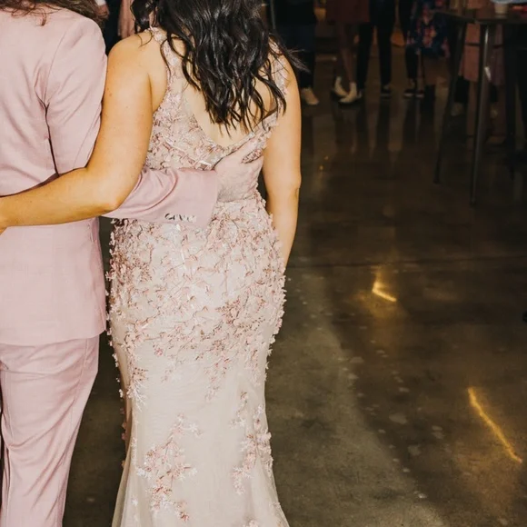 Pink Floral Wedding Gown from René the Label (Size 10) - Picture 12 of 15